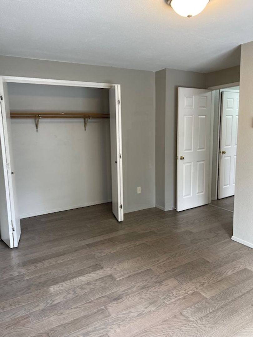 Townhouse for rent at 4323 67th Ave W, Tacoma, WA 98466