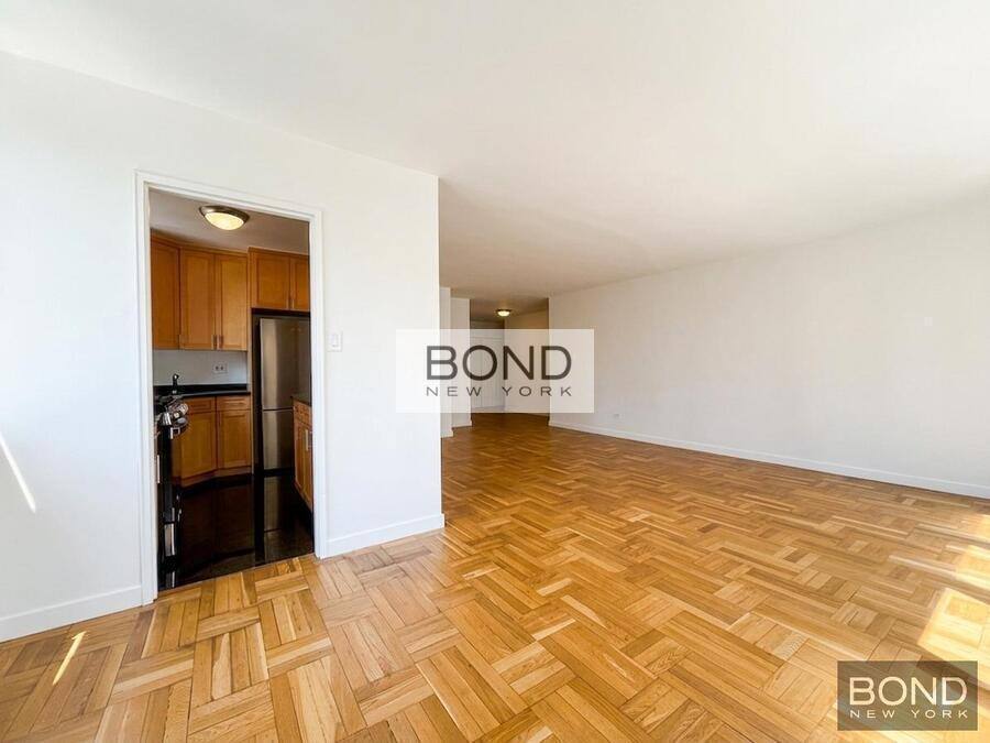 Apartment for rent at 435 E 79th St W, New York, NY 10075