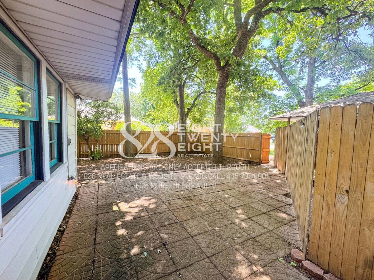 Townhouse for rent at 930 Miller Ave, Norman, OK 73069