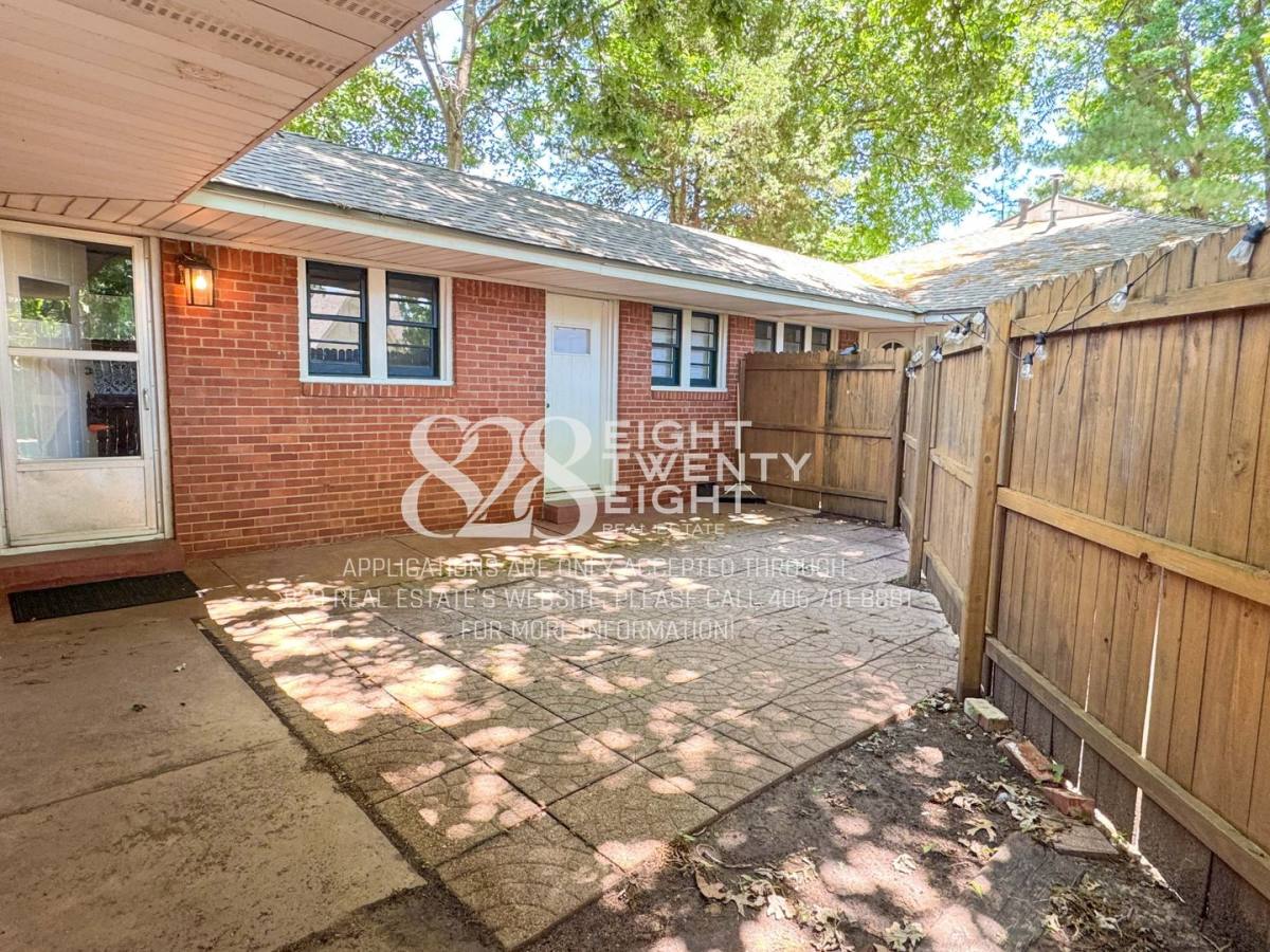 Townhouse for rent at 241 Emelyn St, Norman, OK 73069