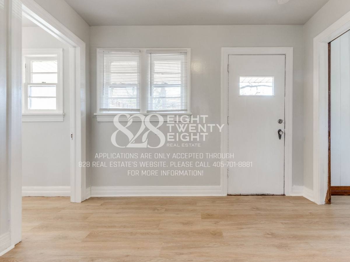 Townhouse for rent at 241 Emelyn St, Norman, OK 73069