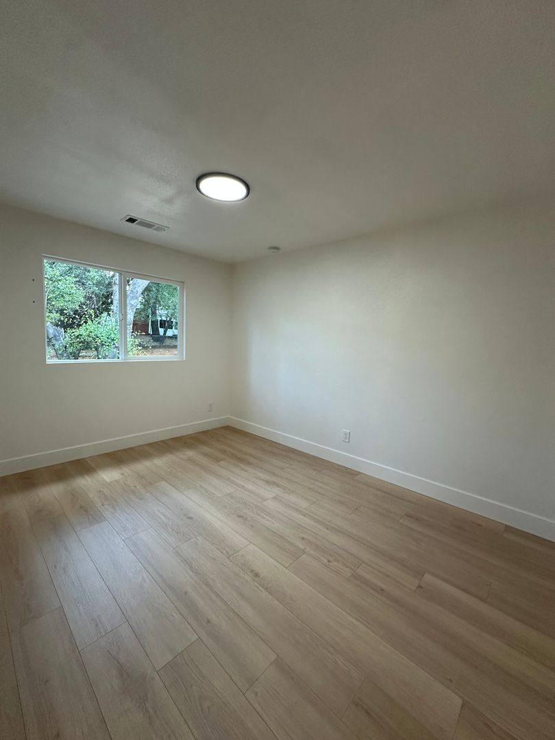 Apartment for rent at 1707 Grand Coulee Blvd, Shasta Lake, CA 96019