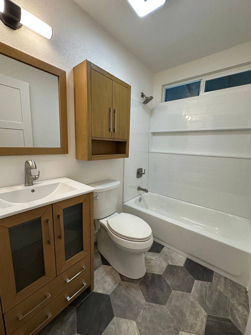Apartment for rent at 1707 Grand Coulee Blvd, Shasta Lake, CA 96019