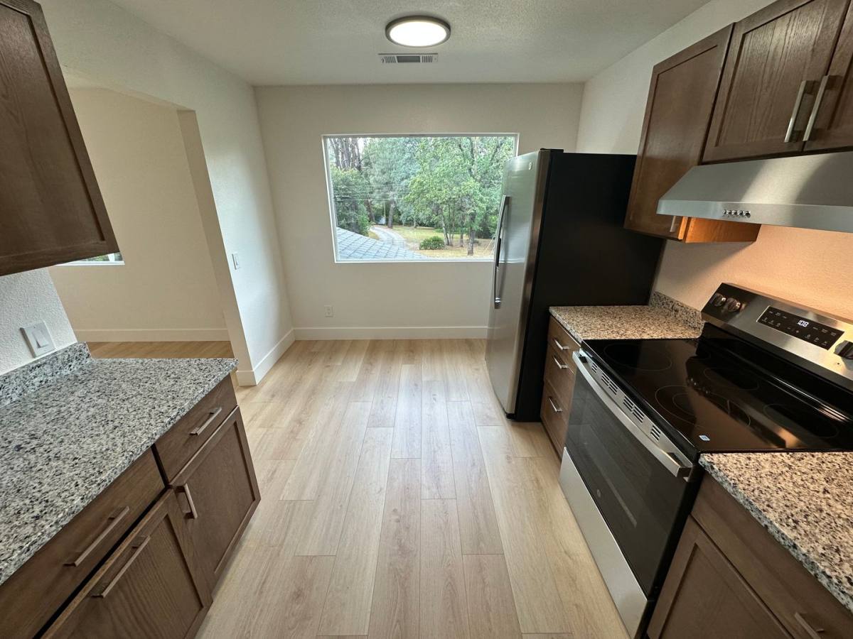 Apartment for rent at 1707 Grand Coulee Blvd, Shasta Lake, CA 96019