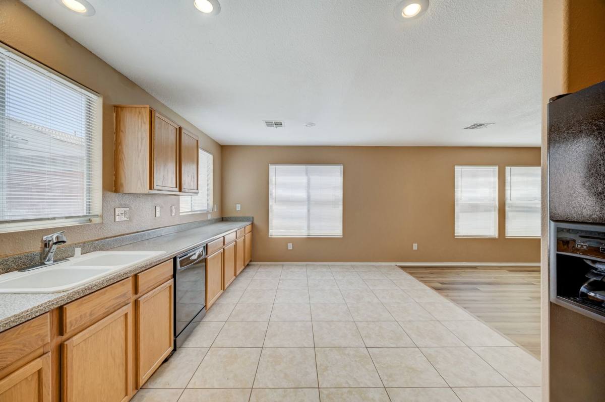 House for rent at 8621 Grand Pine Ave, Las Vegas, NV 89143