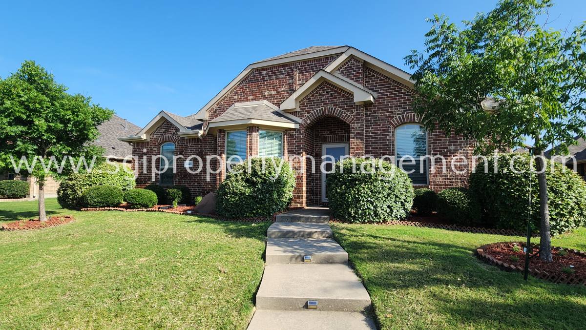 House for rent at 1369 Crescent Cove Dr, Rockwall, TX 75087
