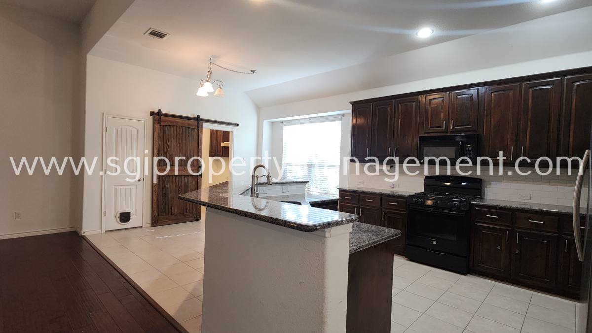 House for rent at 1369 Crescent Cove Dr, Rockwall, TX 75087