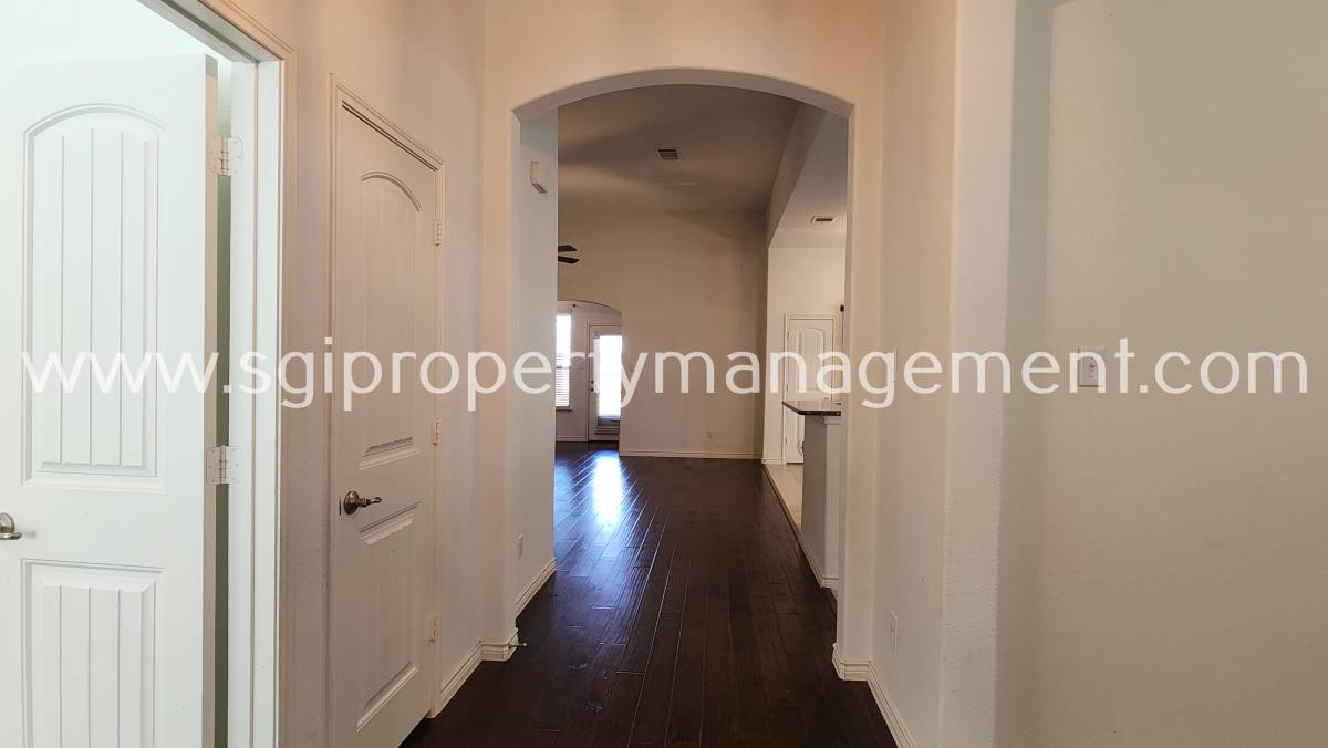 House for rent at 1369 Crescent Cove Dr, Rockwall, TX 75087