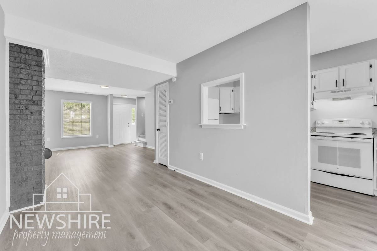 Townhouse for rent at 200 S Liberty St, Spartanburg, SC 29306
