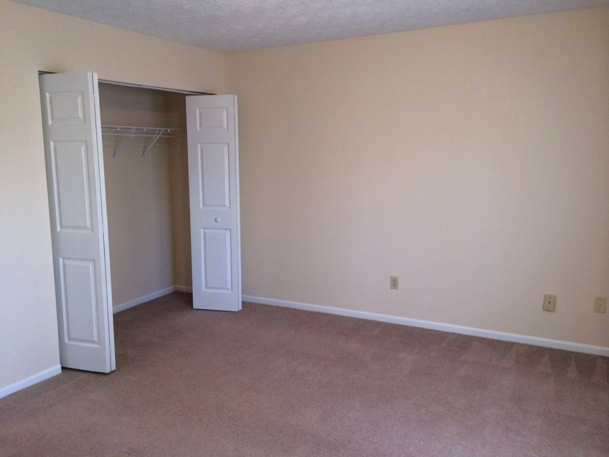 Apartment for rent at 100 Lewis St, Bluefield, WV 24701