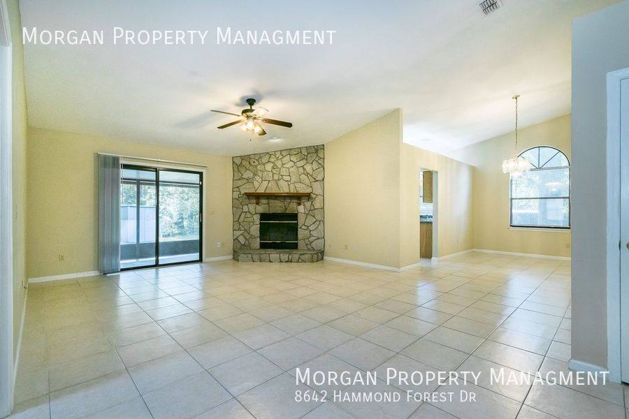 House for rent at 8642 Hammond Forest Dr, Jacksonville, FL 32221