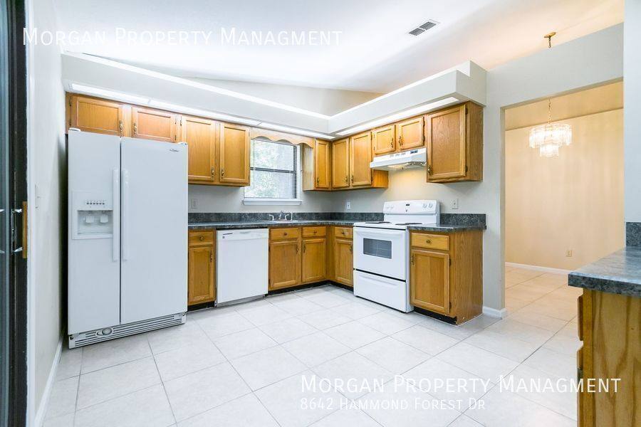 House for rent at 8642 Hammond Forest Dr, Jacksonville, FL 32221
