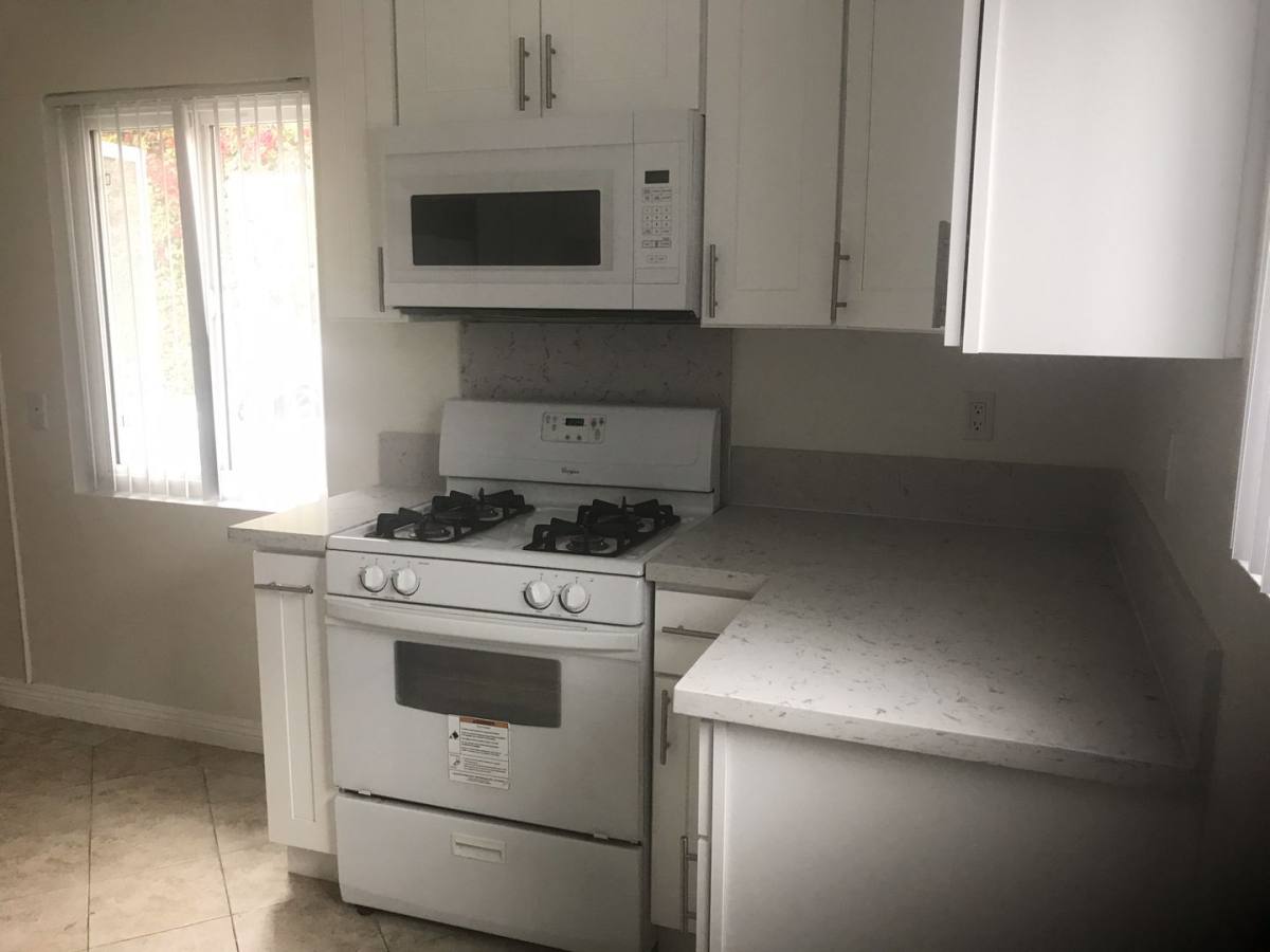 Apartment for rent at 85 N Craig Ave, Pasadena, CA 91107