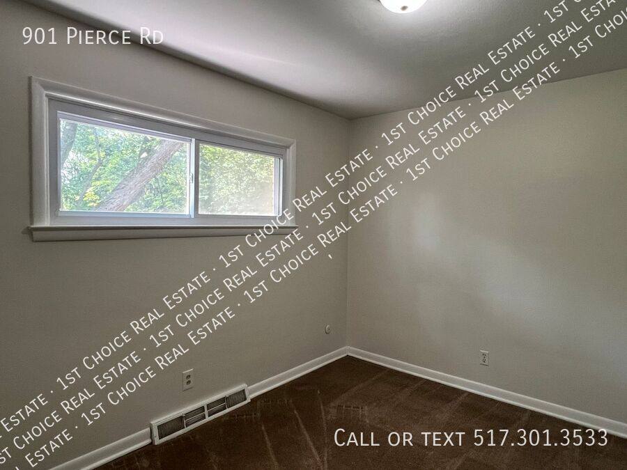 House for rent at 901 Pierce Rd, Lansing, MI 48910