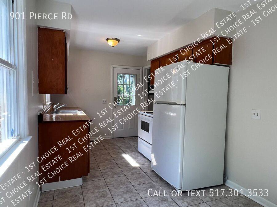 House for rent at 901 Pierce Rd, Lansing, MI 48910