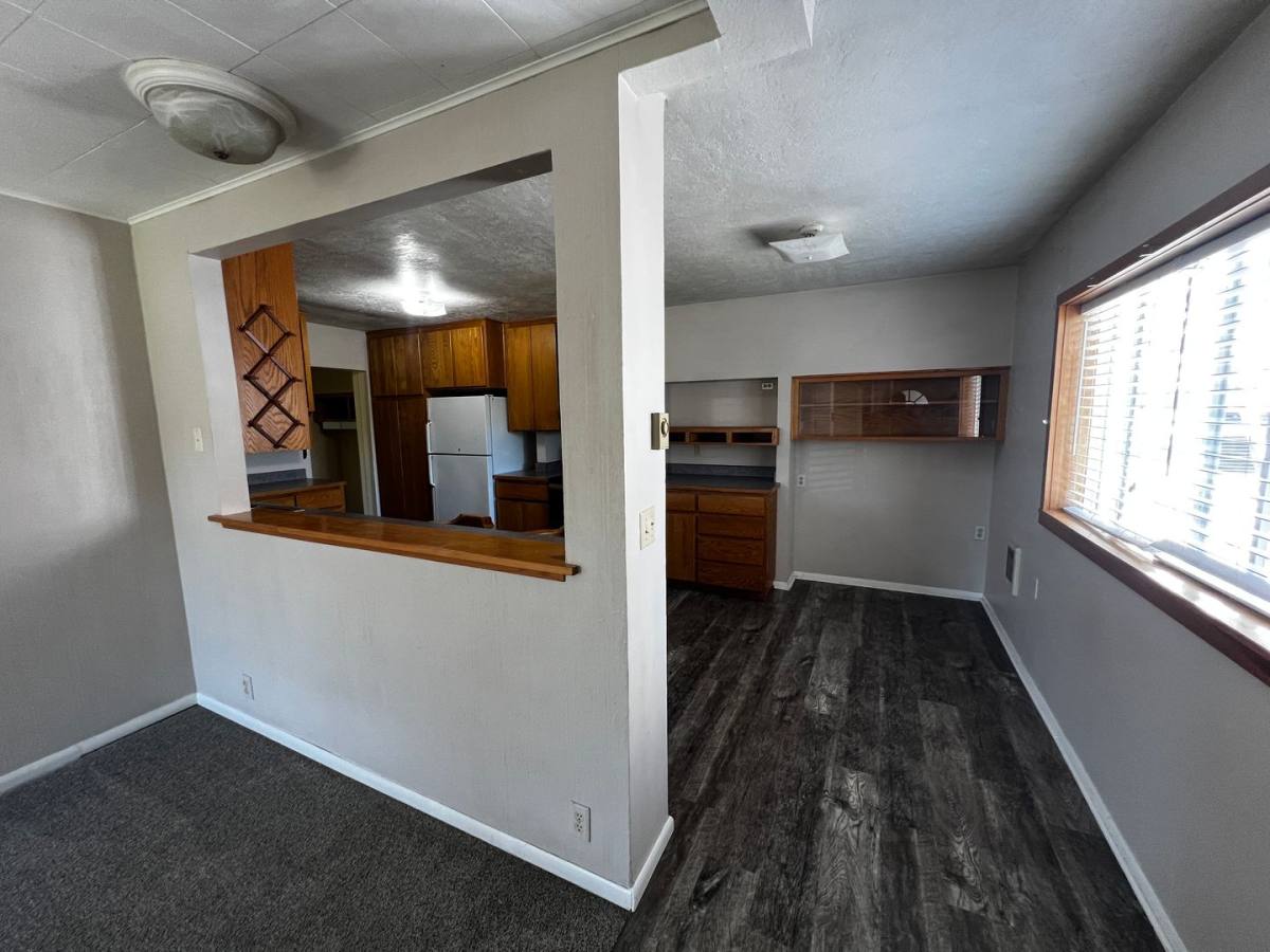 House for rent at 84393 Keepers Rd, Pleasant Hill, OR 97455