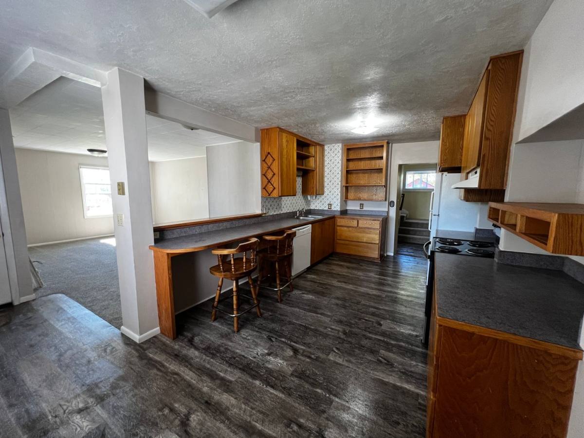 House for rent at 84393 Keepers Rd, Pleasant Hill, OR 97455