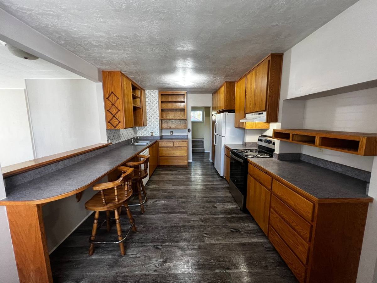 House for rent at 84393 Keepers Rd, Pleasant Hill, OR 97455