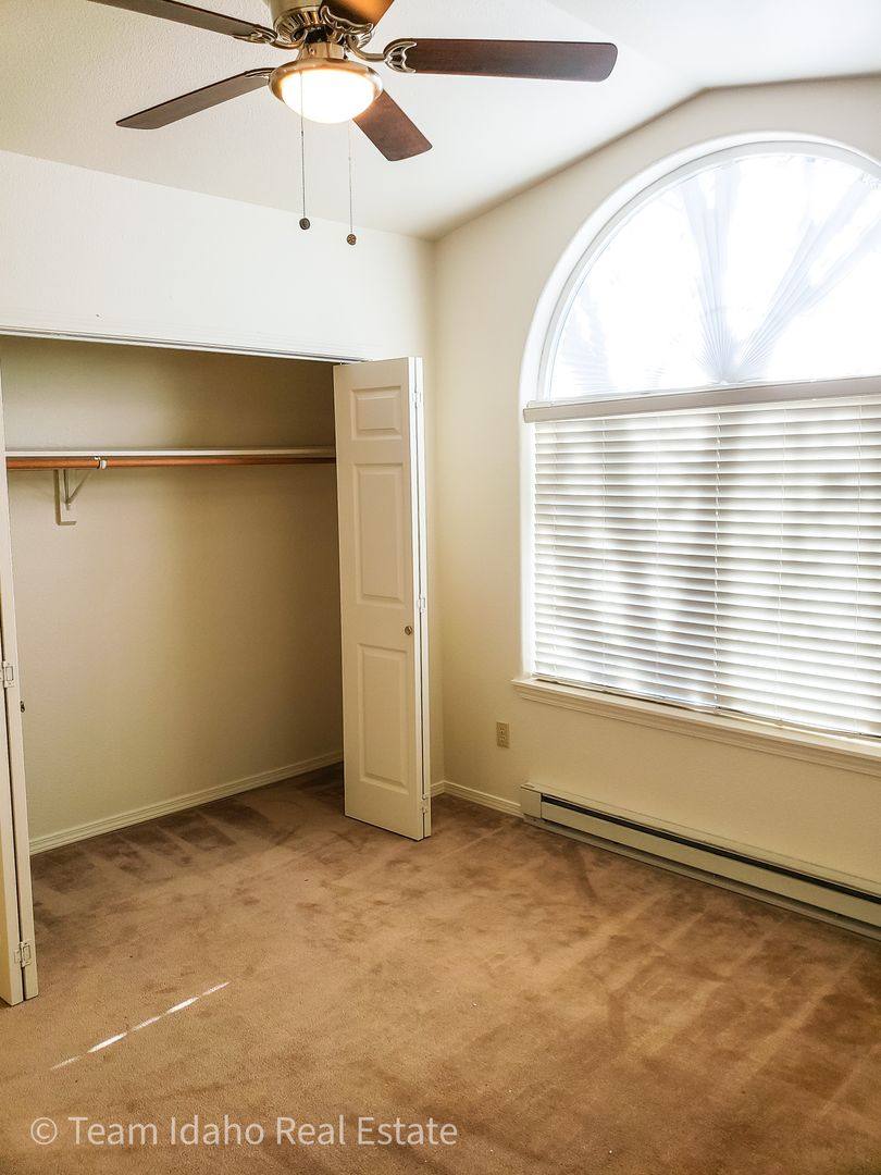 Apartment for rent at 1038 W C St, Moscow, ID 83843
