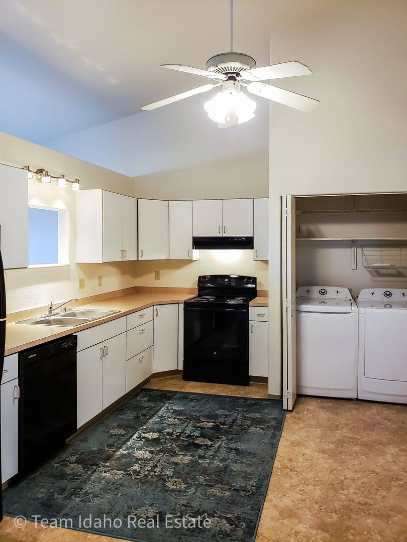 Apartment for rent at 1038 W C St, Moscow, ID 83843