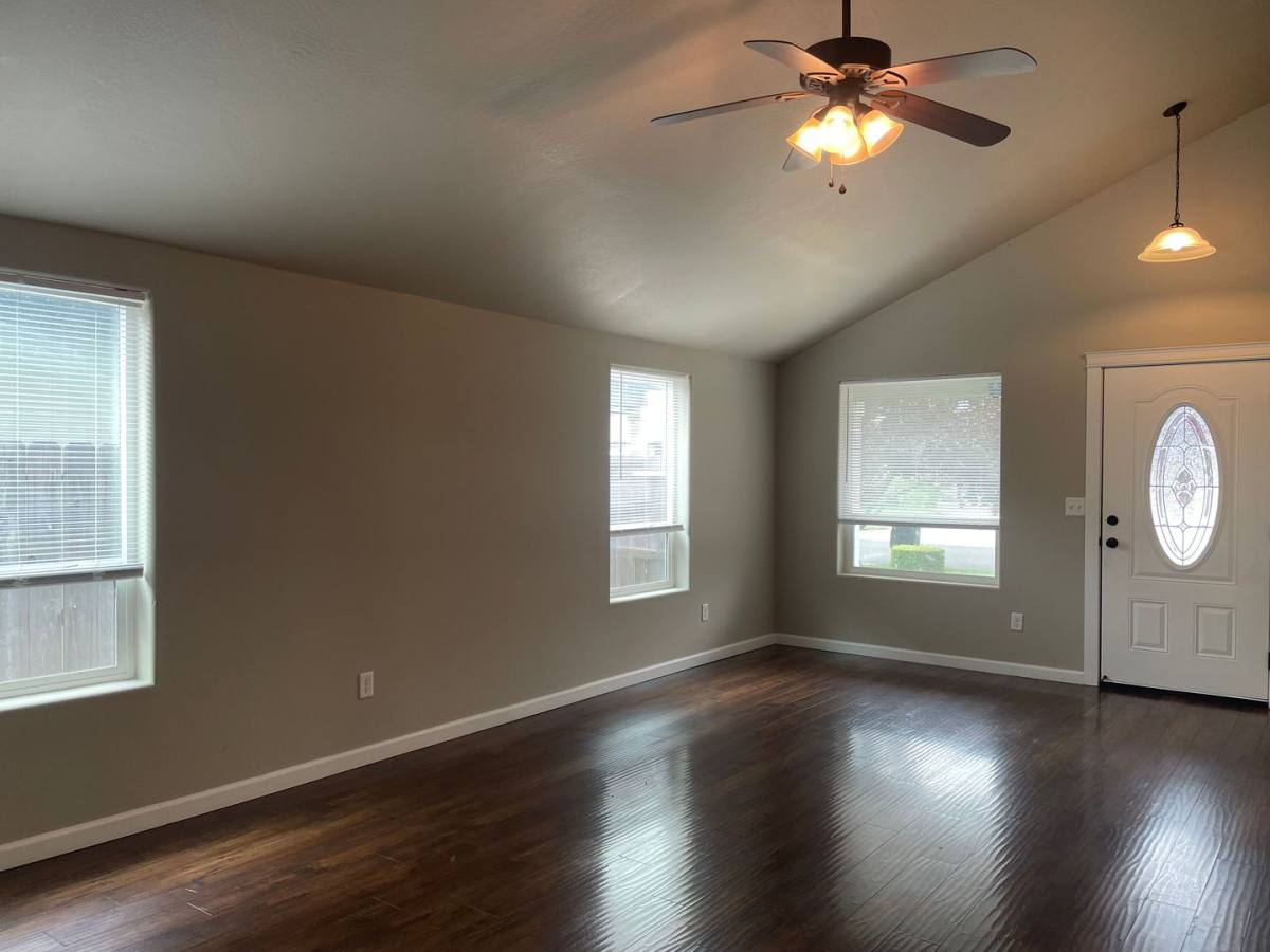 House for rent at 1100 Katie Mae, Medford, OR 97501