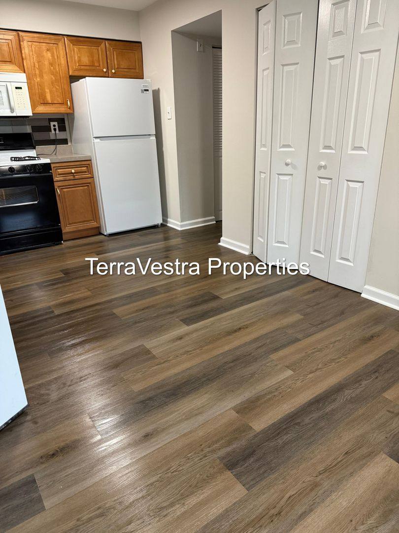 Apartment for rent at 2853-2855 Erial Rd, Sicklerville, NJ 08081