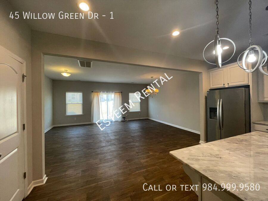 Townhouse for rent at 45 Willow Green Dr #1, Clayton, NC 27527
