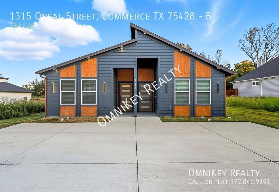 Apartment for rent at 1315 Oneal Street; #B, Commerce, TX 75428