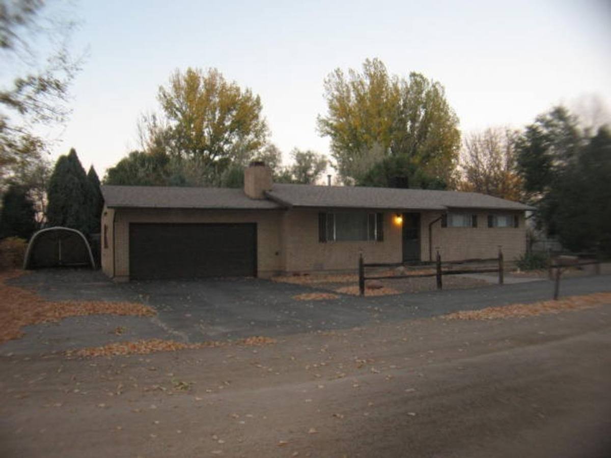 House for rent at 2253 Turquoise Dr, Pueblo, CO 81006