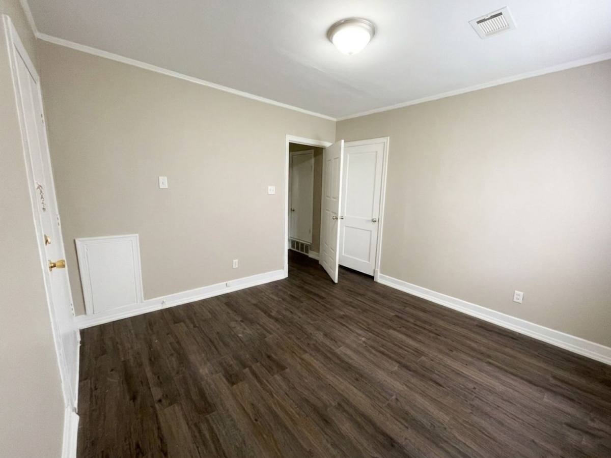 House for rent at 393 Hodges St, Memphis, TN 38111