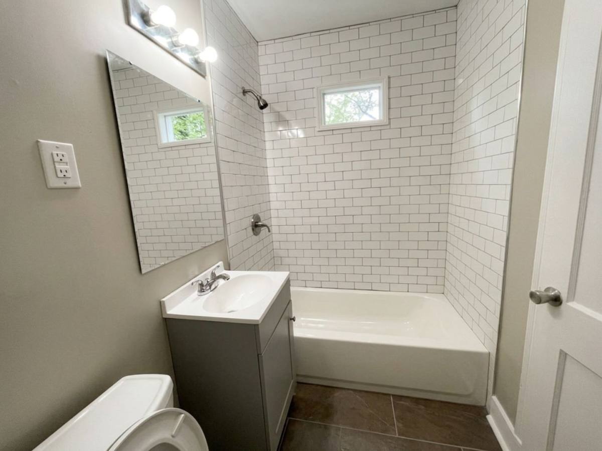 House for rent at 393 Hodges St, Memphis, TN 38111