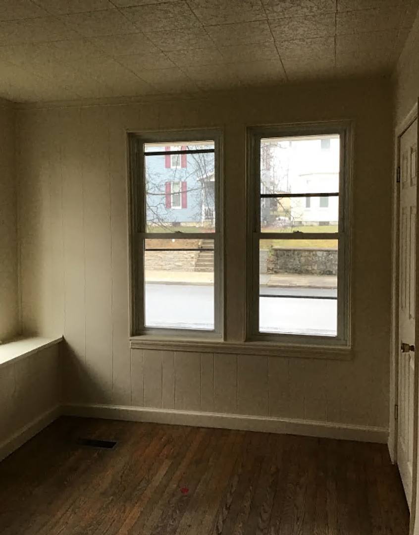 Apartment for rent at 547 S 2nd St, Chambersburg, PA 17201