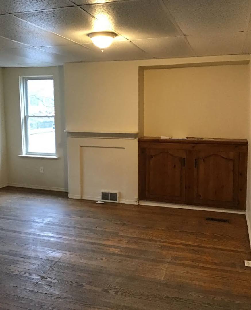 Apartment for rent at 547 S 2nd St, Chambersburg, PA 17201