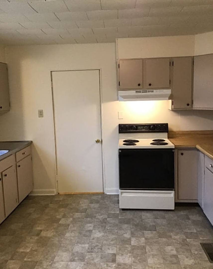 Apartment for rent at 547 S 2nd St, Chambersburg, PA 17201