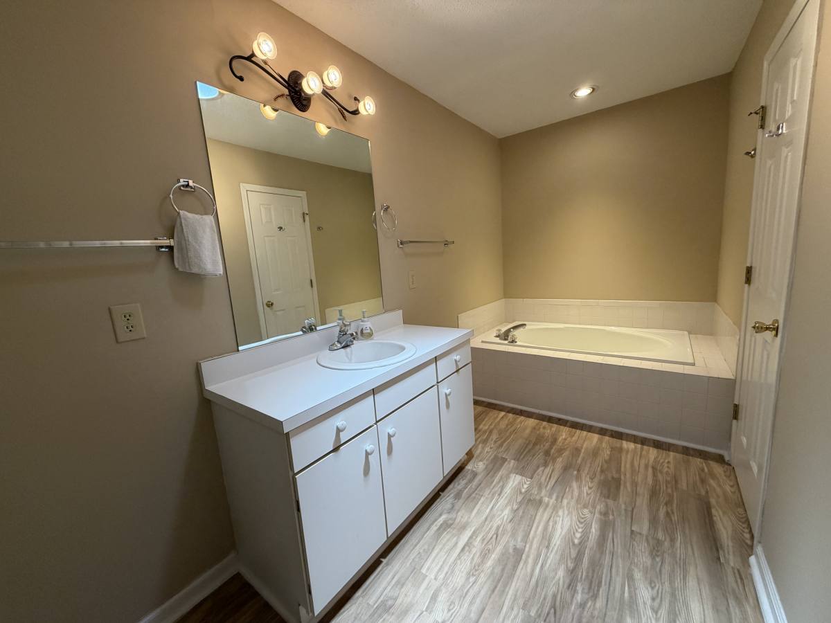 Townhouse for rent at 3445 Westgate Dr #1, Greenville, NC 27834