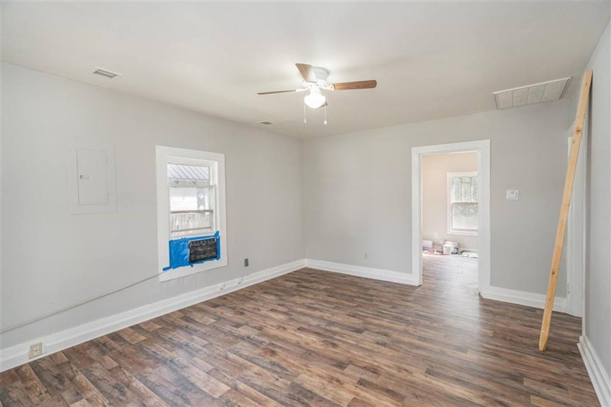 House for rent at 209 Sunset Ave, Glasgow, KY 42141