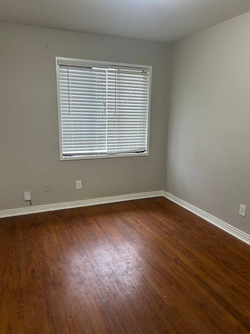 House for rent at 5700 Dennis Ave, Fort Worth, TX 76114