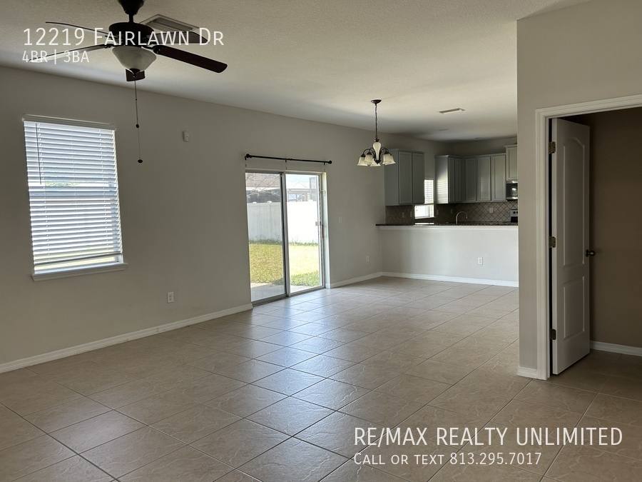 House for rent at 12219 Fairlawn Dr, Riverview, FL 33579