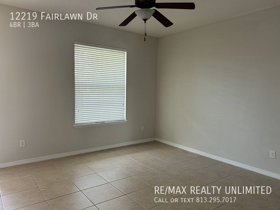 House for rent at 12219 Fairlawn Dr, Riverview, FL 33579