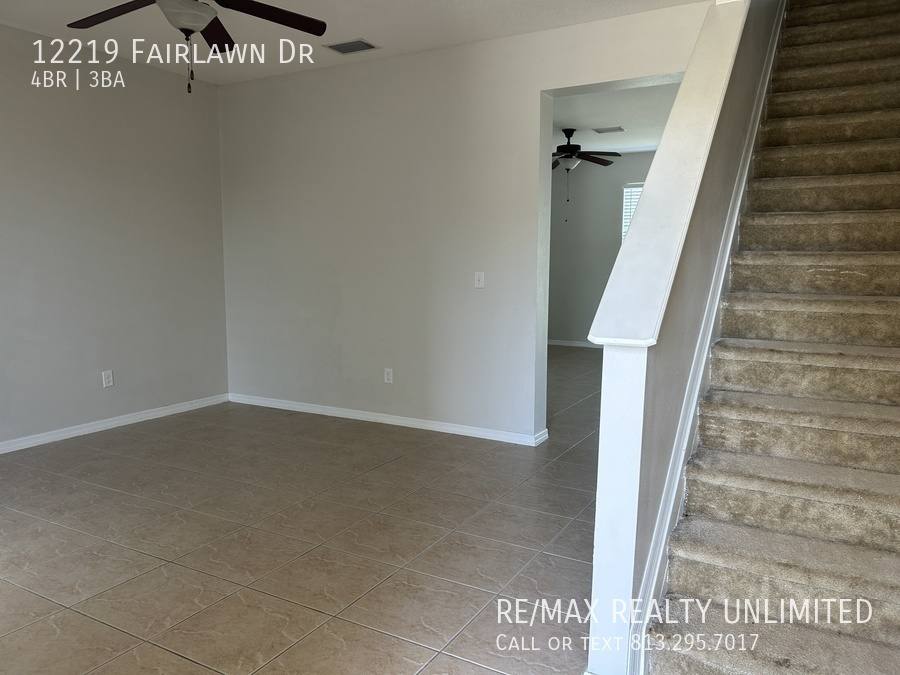 House for rent at 12219 Fairlawn Dr, Riverview, FL 33579