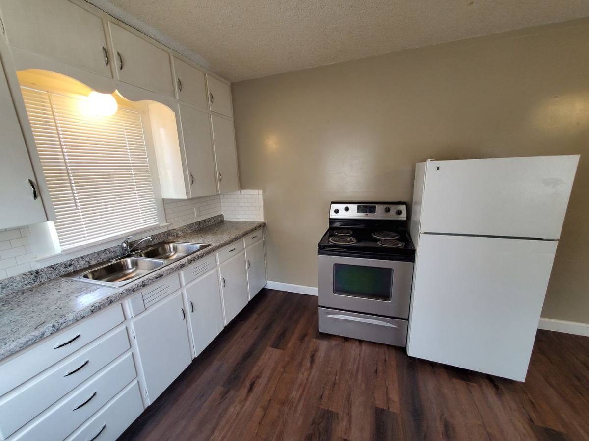 Apartment for rent at 1005 5th St, Clay Center, KS 67432
