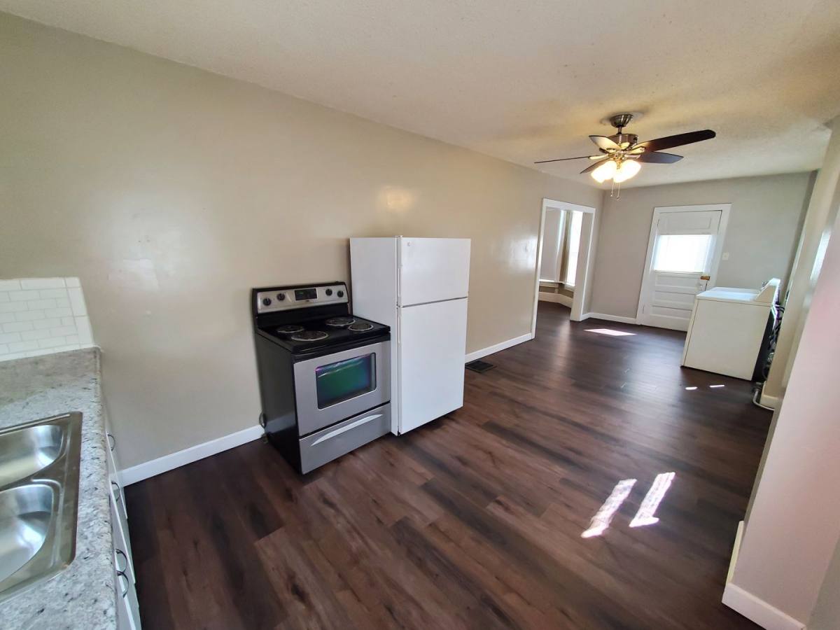 Apartment for rent at 1005 5th St, Clay Center, KS 67432
