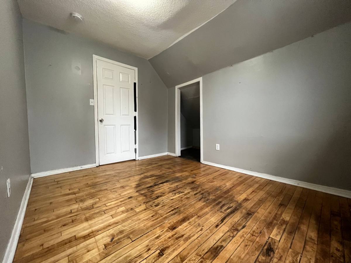 Apartment for rent at 2356 Thomas Ave N, Minneapolis, MN 55411