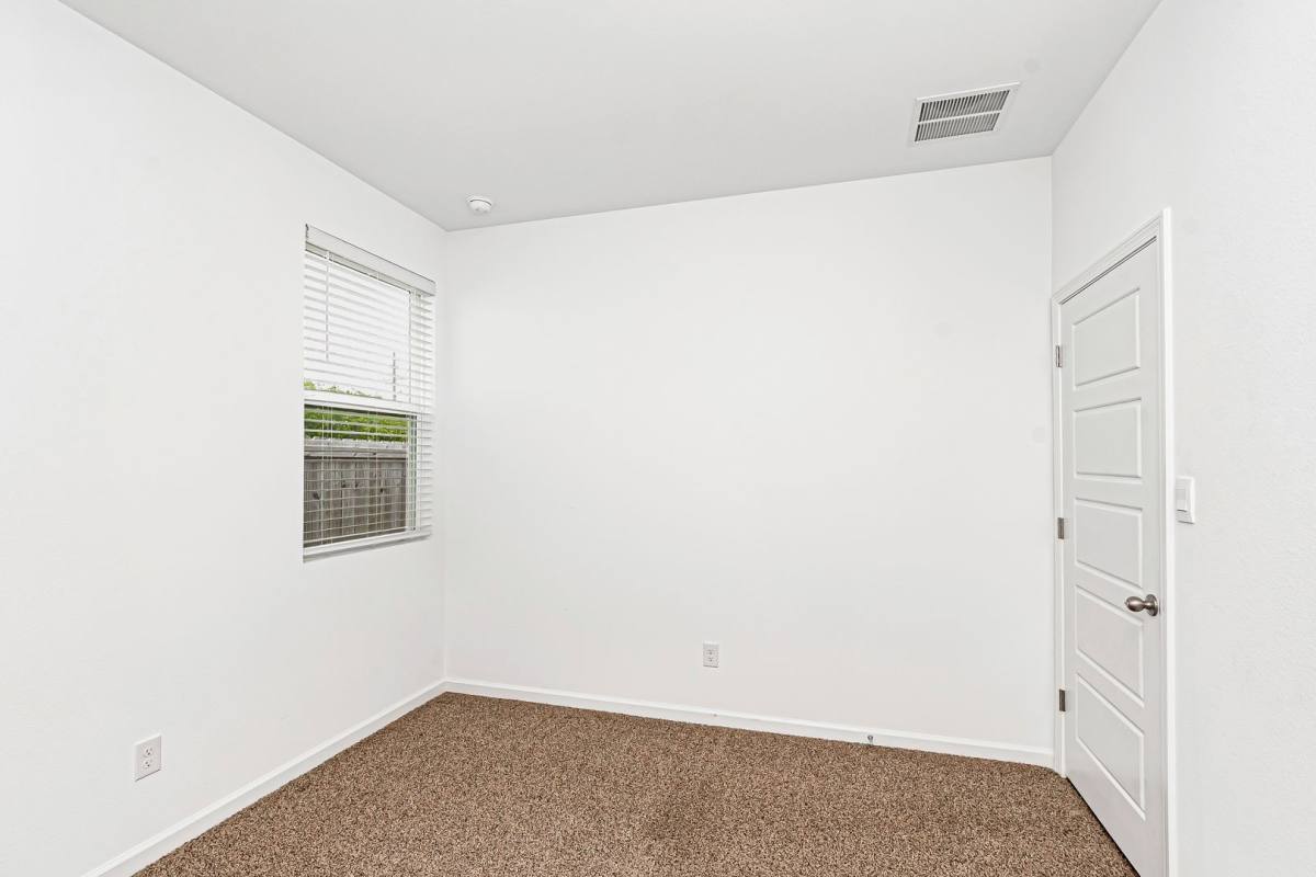 House for rent at 910 Drago Dr, Baton Rouge, LA 70820