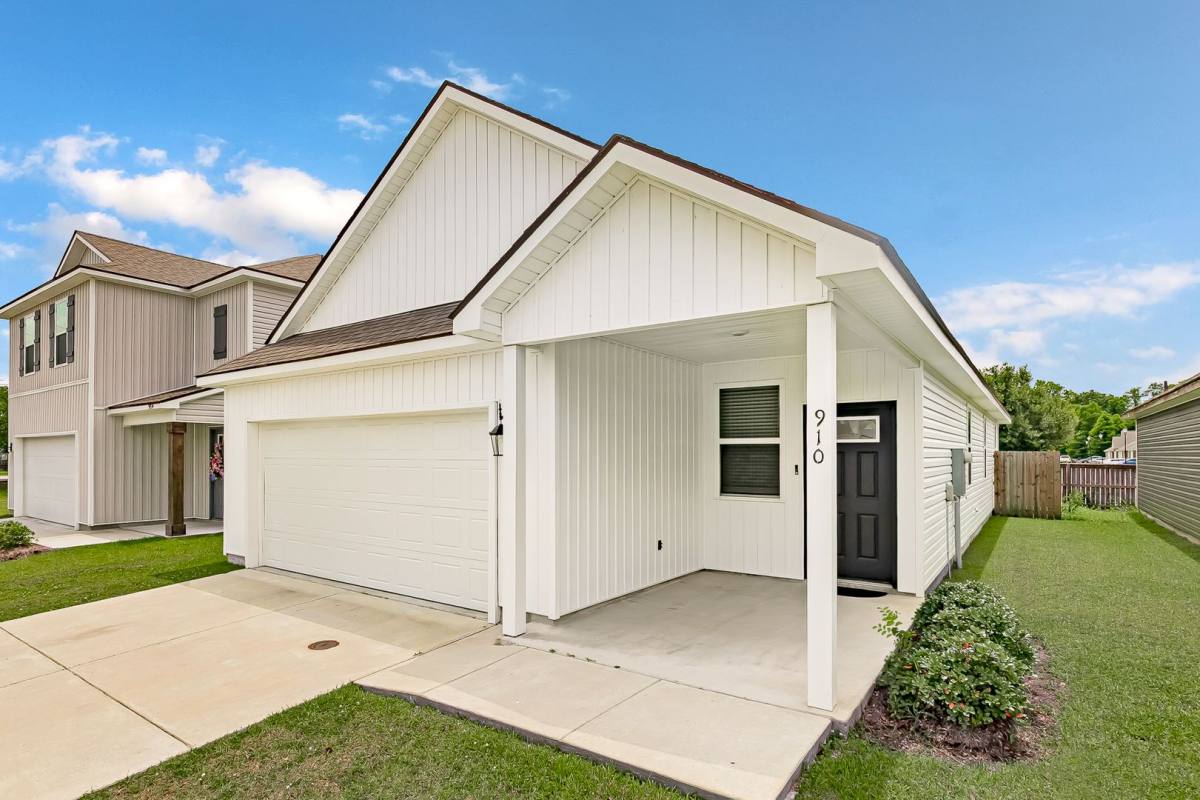 House for rent at 910 Drago Dr, Baton Rouge, LA 70820
