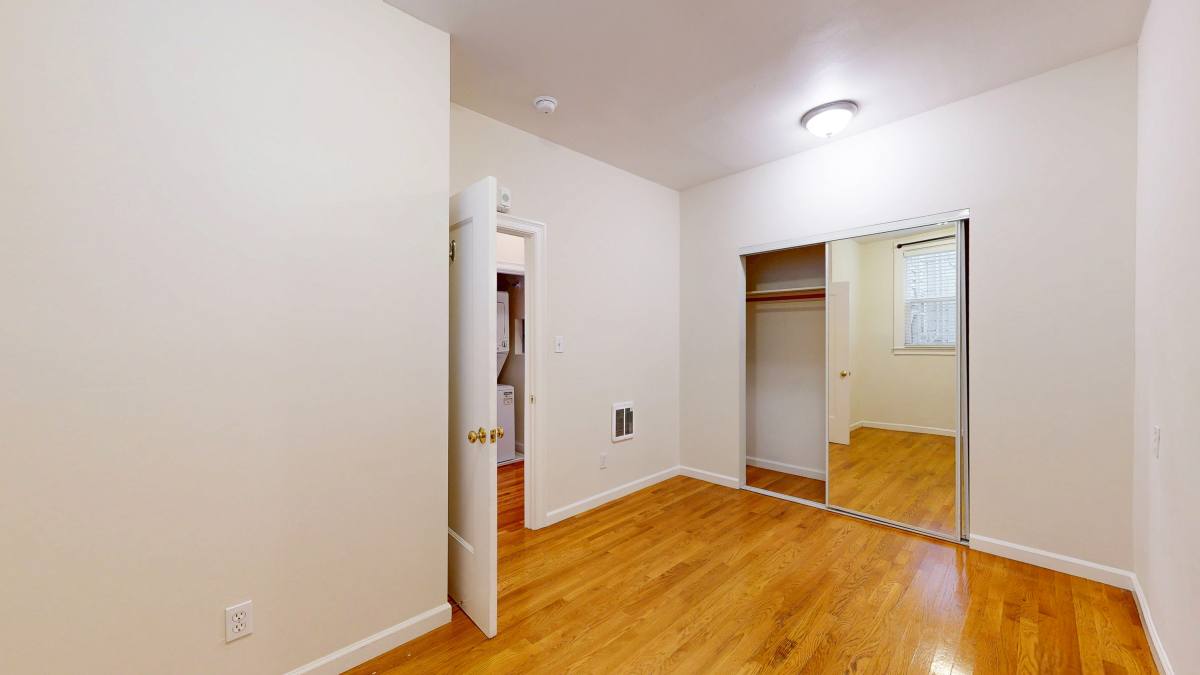 Apartment for rent at 470 14th St #4, San Francisco, CA 94103