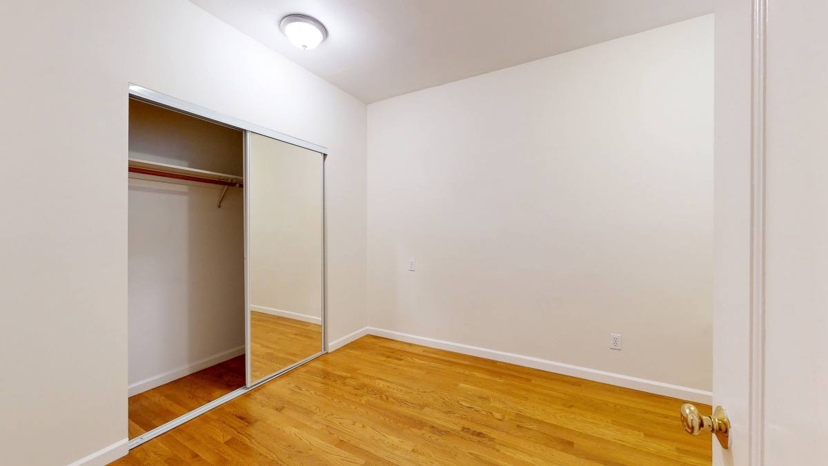Apartment for rent at 470 14th St #4, San Francisco, CA 94103