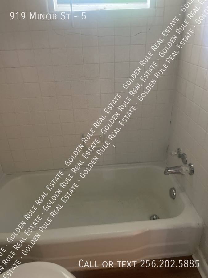 Apartment for rent at 919 Minor St #5, Huntsville, AL 35801