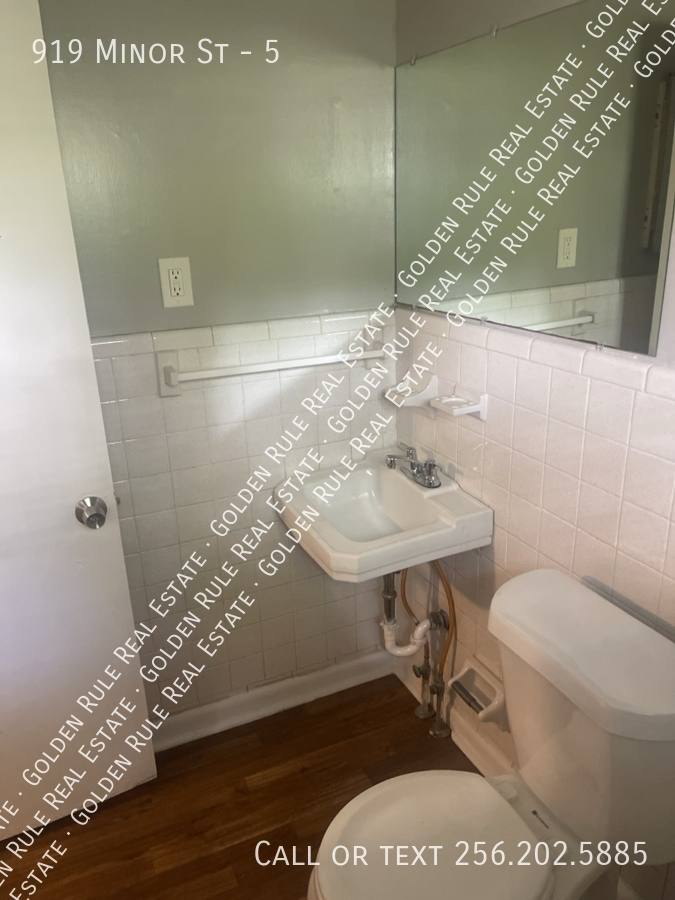 Apartment for rent at 919 Minor St #5, Huntsville, AL 35801