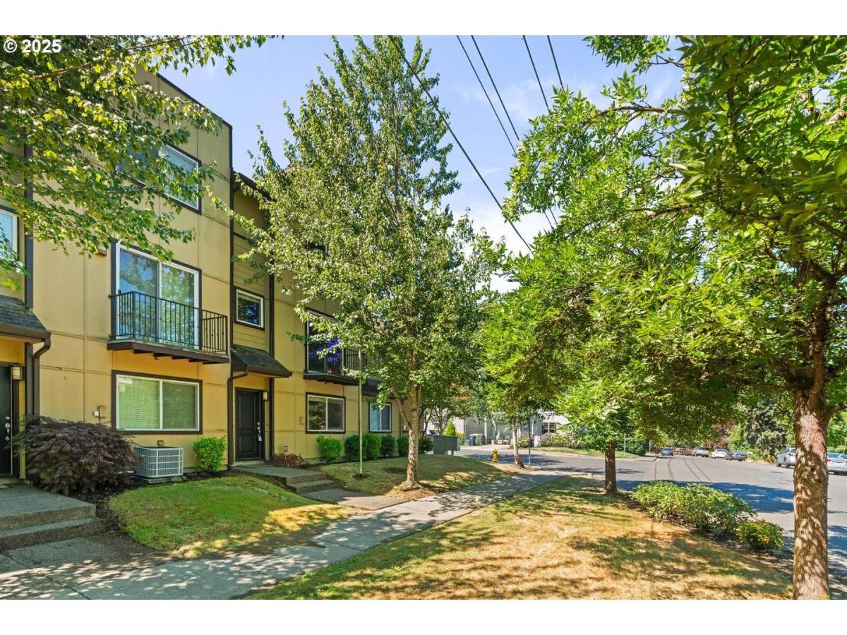 Condo for rent at 2834 SW Tranquility Terrace, Beaverton, OR 97003